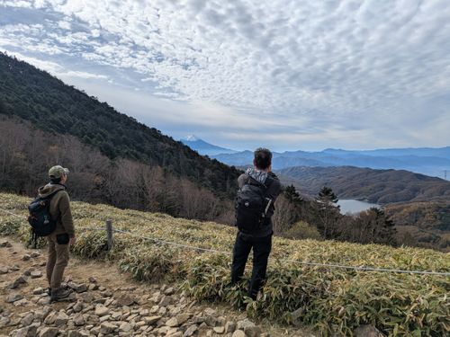 大菩薩嶺登山〜キャンプしてないけど😆 大菩薩嶺 グループキャンプ フリーサイト hachi329さんのキャンプブログ CAMPiii（キャンピー） -キャンプ専用SNS キャンプのすべてがここに集まる-