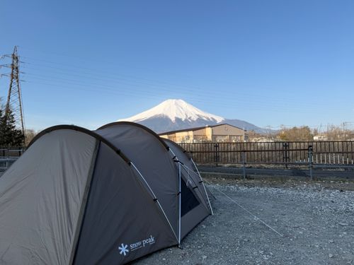 シーズンイン🏕️ moss camp field モス キャンプフィールド \ The Barn ザ バーン グループキャンプ 区画サイト オートサイト かとかとさんのキャンプブログ CAMPiii（キャンピー） -キャンプ専用SNS キャンプのすべてがここに集まる-