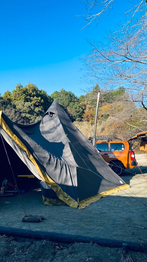 薪ストーブ　初インストール 火剣山キャンプ場 ソロキャンプ フリーサイト 区画サイト KABUTOさんのキャンプブログ CAMPiii（キャンピー） -キャンプ専用SNS キャンプのすべてがここに集まる-