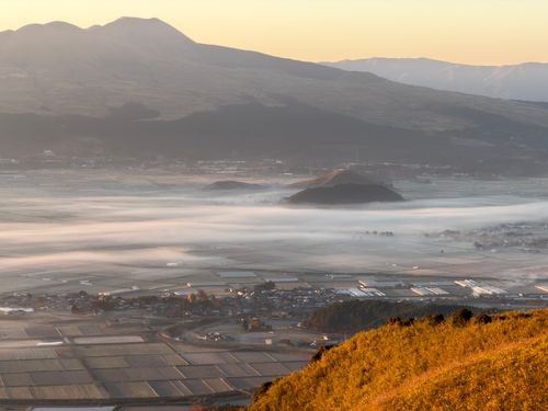 九州伊勢えびキャンプ🦞̥@阿蘇観光 ぐうたら夫婦さんのキャンプブログ CAMPiii（キャンピー） -キャンプ専用SNS キャンプのすべてがここに集まる-