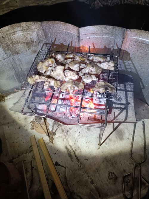 近所で みんなの里山キャンプ場 ファミリーキャンプ 区画サイト オートサイト Kazu Aさんのキャンプブログ CAMPiii（キャンピー） -キャンプ専用SNS キャンプのすべてがここに集まる-