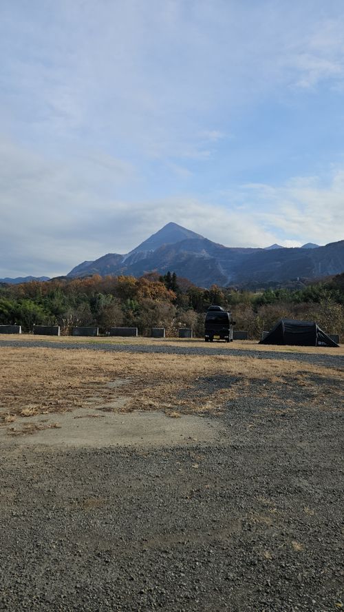 その後 日本 ソロキャンプ グループキャンプ 区画サイト フリーサイト オートサイト IZUIZUさんのキャンプブログ CAMPiii（キャンピー） -キャンプ専用SNS キャンプのすべてがここに集まる-