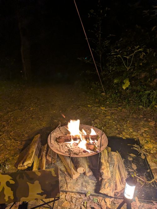 行楽シーズンの秘密基地 Campsite TORAMI(一宮町東浪見,「旧秋場家住宅」) ソロキャンプ 区画サイト geenさんのキャンプブログ CAMPiii（キャンピー） -キャンプ専用SNS キャンプのすべてがここに集まる-