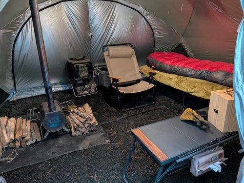 セリ鍋が食いたくて仙台まで来ました IZUMI PEAK BASE （泉ピークベース） ソロキャンプ 区画サイト 俺の酒場は野にあるさんのキャンプブログ CAMPiii（キャンピー） -キャンプ専用SNS キャンプのすべてがここに集まる-