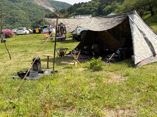 楽しい♪軍幕キャンプ♪大好〜き🎶 宮川内ダム ファミリーキャンプ フリーサイト Camp 'n'g  Roll♪🏁さんのキャンプブログ CAMPiii（キャンピー） -キャンプ専用SNS キャンプのすべてがここに集まる-