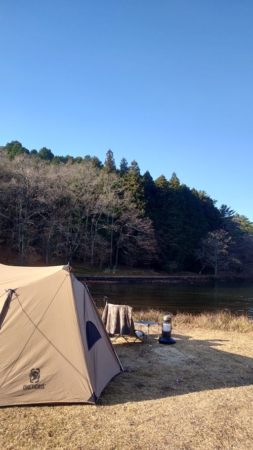 半年ぶりのキャンプ 志高湖キャンプ場 ソロキャンプ フリーサイト BEGINNER　CAMPER　Kさんのキャンプブログ CAMPiii（キャンピー） -キャンプ専用SNS キャンプのすべてがここに集まる-