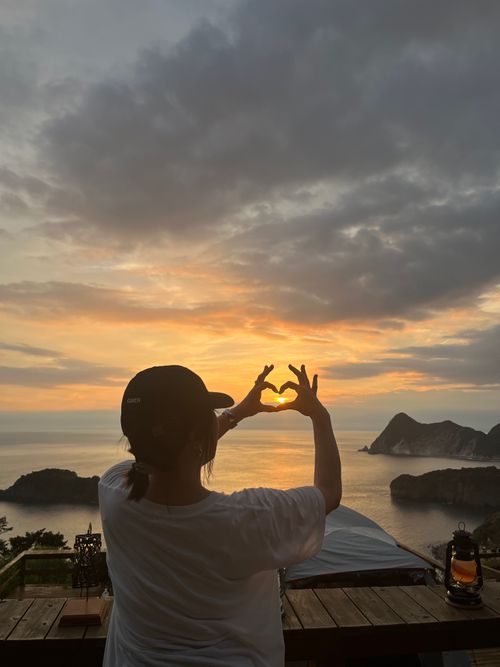 海に落ちる夕日が見れた🌅やっぱり最高キャンプ 南伊豆キャンピングテラス ファミリーキャンプ 区画サイト Izumiさんのキャンプブログ CAMPiii（キャンピー） -キャンプ専用SNS キャンプのすべてがここに集まる-