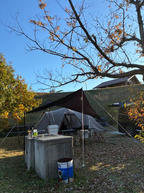2025年16回目、温泉巡りキャン😆 菰沢(こもさわ)公園 オートキャンプ場 ファミリーキャンプ 区画サイト オートサイト わいげさんのキャンプブログ CAMPiii（キャンピー） -キャンプ専用SNS キャンプのすべてがここに集まる-