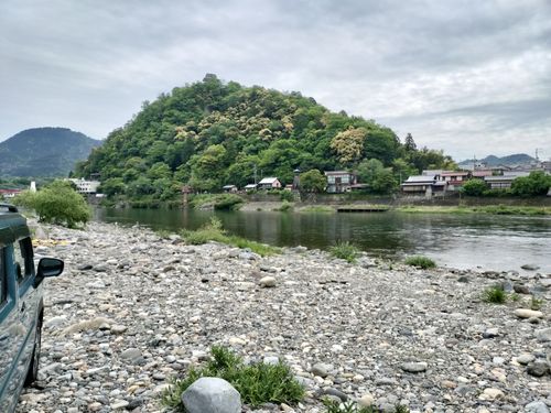 河原でキャンプ 美濃橋 河川敷 ソロキャンプ グループキャンプ フリーサイト たかたかぽんたさんのキャンプブログ CAMPiii（キャンピー） -キャンプ専用SNS キャンプのすべてがここに集まる-