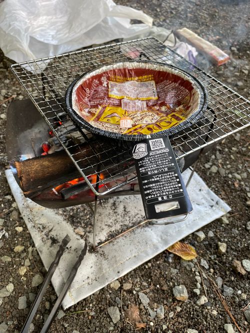 初のアレンジ張り+おNewのテント キャンプ アカイケ ソロキャンプ 区画サイト オートサイト ぺちゃさんのキャンプブログ CAMPiii(キャンピー) -キャンプ専用SNS キャンプのすべてがここに集まる-