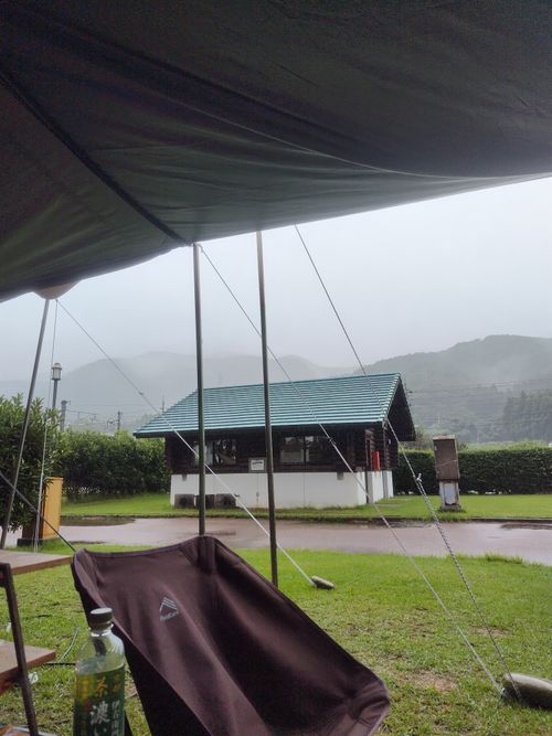 初!!県外!!　暴風雨の洗礼をいただきました 朝日ヒスイ海岸オートキャンプ場 ファミリーキャンプ 区画サイト オートサイト セツさんのキャンプブログ CAMPiii（キャンピー） -キャンプ専用SNS キャンプのすべてがここに集まる-