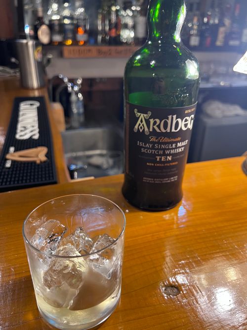 雨の中、千葉のしけキャンでお酒を満喫 しげキャン グループキャンプ フリーサイト tokunaga007さんのキャンプブログ CAMPiii(キャンピー) -キャンプ専用SNS キャンプのすべてがここに集まる-