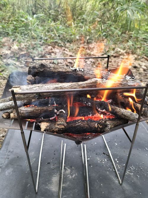 薪拾い放題！！ 月川荘キャンプ場 林間サイト ソロキャンプ フリーサイト ぼっちオヤジさんのキャンプブログ CAMPiii（キャンピー） -キャンプ専用SNS キャンプのすべてがここに集まる-