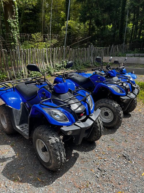 後輩夫婦おもてなしキャンプ。 デルフリキャンプ エンジョイドローン上山田キャンプ場 グループキャンプ 区画サイト あやぴーさんのキャンプブログ CAMPiii（キャンピー） -キャンプ専用SNS キャンプのすべてがここに集まる-