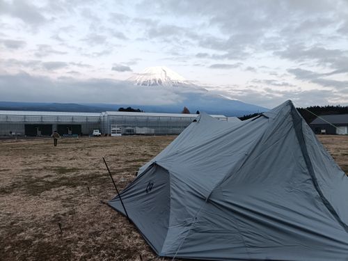 トマトっぱら 富士高原トマトフィールド ファミリーキャンプ フリーサイト オートサイト Kazu Aさんのキャンプブログ CAMPiii（キャンピー） -キャンプ専用SNS キャンプのすべてがここに集まる-