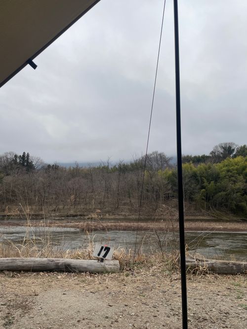 徒歩ソロで行く、武甲山と荒川の眺めが最高な、ともえ川Parkへ！ ともえ川Park ソロキャンプ 区画サイト ma9さんのキャンプブログ CAMPiii（キャンピー） -キャンプ専用SNS キャンプのすべてがここに集まる-