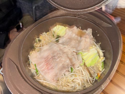 シーズンイン🏕️ moss camp field モス キャンプフィールド \ The Barn ザ バーン グループキャンプ 区画サイト オートサイト かとかとさんのキャンプブログ CAMPiii（キャンピー） -キャンプ専用SNS キャンプのすべてがここに集まる-