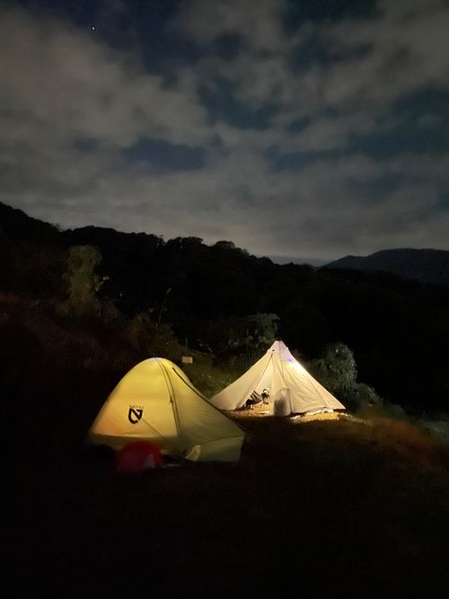 久しぶりのホーム GROVE camping hill ソロキャンプ ファミリーキャンプ グループキャンプ 区画サイト フリーサイト オートサイト ENJOY THE OUTDOORSさんのキャンプブログ CAMPiii（キャンピー） -キャンプ専用SNS キャンプのすべてがここに集まる-