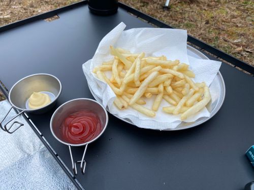 廃校リノベーションキャンプ🏕️ CAMPiece南足柄 廃校キャンプ場 ソロキャンプ 区画サイト ケイスケさんのキャンプブログ CAMPiii（キャンピー） -キャンプ専用SNS キャンプのすべてがここに集まる-