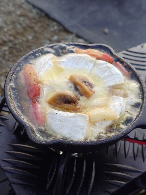 景色よき！アットホームな期間限定高規格キャンプ場 CLOUD-９ ソロキャンプ グループキャンプ 区画サイト Honey Bさんのキャンプブログ CAMPiii（キャンピー） -キャンプ専用SNS キャンプのすべてがここに集まる-