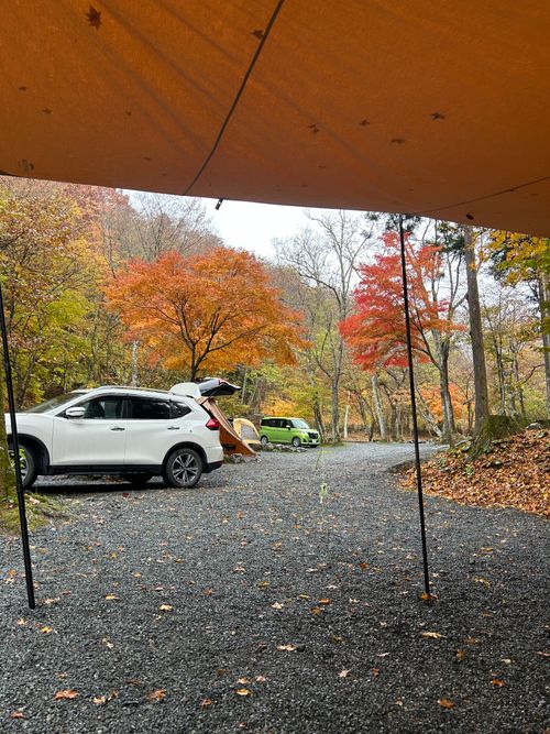 紅葉🍁キャンプ 山伏オートキャンプ場 ソロキャンプ グループキャンプ 区画サイト Genさんのキャンプブログ CAMPiii（キャンピー） -キャンプ専用SNS キャンプのすべてがここに集まる-