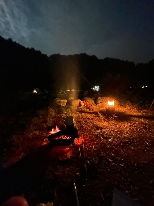 なんとか繰り出せたキャンプ⛺️ 新戸キャンプ場 ソロキャンプ 区画サイト Genさんのキャンプブログ CAMPiii（キャンピー） -キャンプ専用SNS キャンプのすべてがここに集まる-
