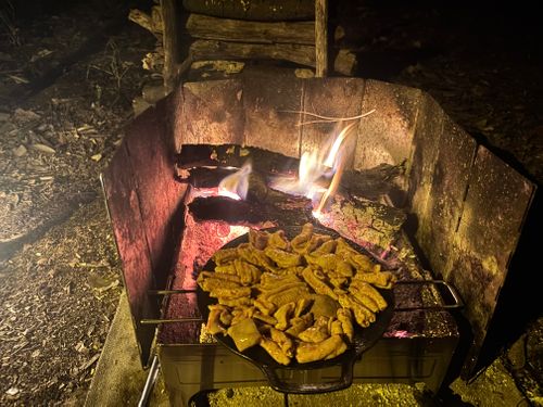 初めてのウィンドスクリーン。初めてのファイヤーセーフ 鹿嶋市 ソロキャンプ 区画サイト ASAPさんのキャンプブログ CAMPiii（キャンピー） -キャンプ専用SNS キャンプのすべてがここに集まる-