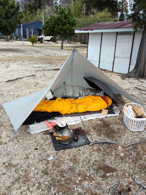 強風でお試しタープ 青柳浜キャンプ場 ソロキャンプ 区画サイト おっとまんSさんのキャンプブログ CAMPiii（キャンピー） -キャンプ専用SNS キャンプのすべてがここに集まる-
