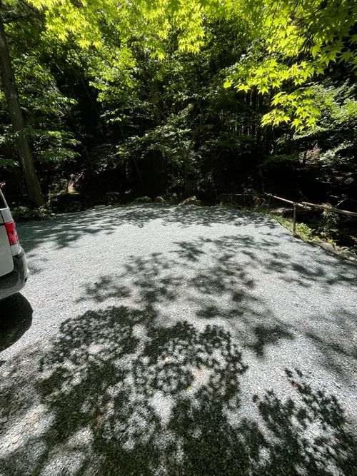 最高のロケーション！同僚と道志村にある、とやの沢オートキャンプ場へ とやの沢・オートキャンプ場 ソロキャンプ グループキャンプ 区画サイト オートサイト ma9さんのキャンプブログ CAMPiii（キャンピー） -キャンプ専用SNS キャンプのすべてがここに集まる-