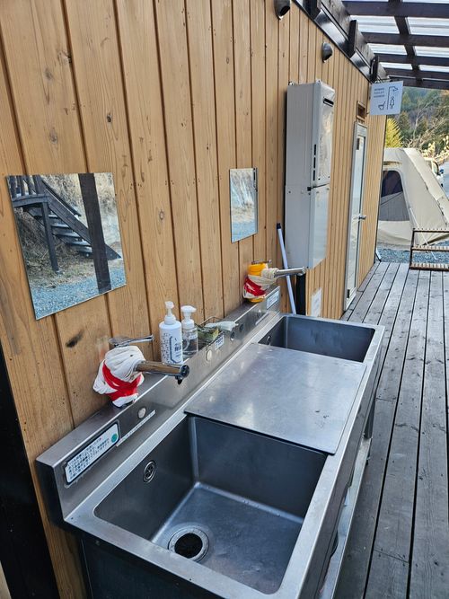 スパイシーカレーチキン (標高520m)(オートサイト区画6000円) おそとのてらす 南アルプス ソロキャンプ 区画サイト オートサイト IZUIZUさんのキャンプブログ CAMPiii（キャンピー） -キャンプ専用SNS キャンプのすべてがここに集まる-