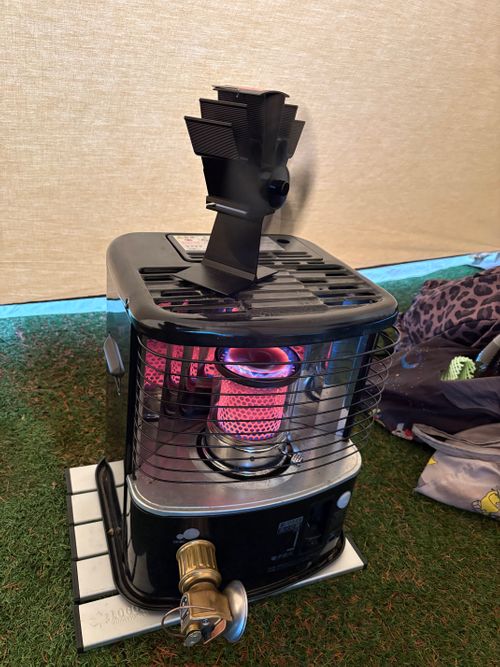 愛すべき同僚達とキャンプ🏕️初心者も安心 HOSOMINE BASE 細峯ベース グループキャンプ 区画サイト ぱぱちょさんのキャンプブログ CAMPiii（キャンピー） -キャンプ専用SNS キャンプのすべてがここに集まる-