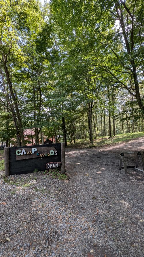 クワガタ捕獲大作戦リベンジキャンプ🏕️ CAMP&times;WOODS ファミリーキャンプ 区画サイト オートサイト ヒゲキャンさんのキャンプブログ CAMPiii（キャンピー） -キャンプ専用SNS キャンプのすべてがここに集まる-