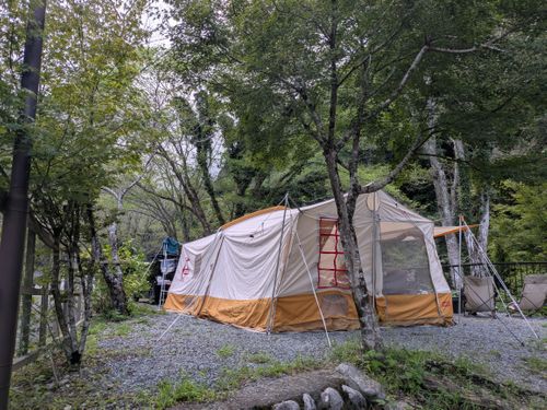 滝の迫力◎!川遊びも満喫!アットホームなキャンプ場 山水徳間の里キャンプ場 ファミリーキャンプ 区画サイト ひなはるさんのキャンプブログ CAMPiii(キャンピー) -キャンプ専用SNS キャンプのすべてがここに集まる-