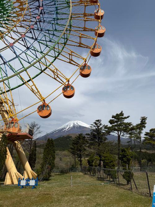 富士山キャンプとタープ崩壊 山梨県 ファミリーキャンプ 区画サイト パパゴニアさんのキャンプブログ CAMPiii（キャンピー） -キャンプ専用SNS キャンプのすべてがここに集まる-