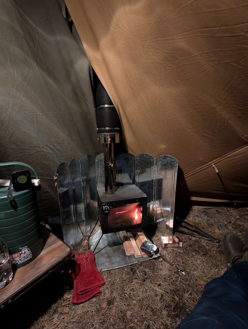 今年最後のオッサン3人キャンプ クレセントビーチ海浜公園キャンプ場 グループキャンプ 区画サイト ともっちさんのキャンプブログ CAMPiii（キャンピー） -キャンプ専用SNS キャンプのすべてがここに集まる-