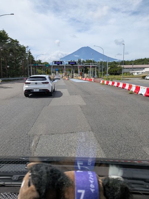 1年ぶりの本栖湖 本栖湖いこいの森キャンプ場 グループキャンプ 区画サイト オートサイト IZUIZUさんのキャンプブログ CAMPiii（キャンピー） -キャンプ専用SNS キャンプのすべてがここに集まる-