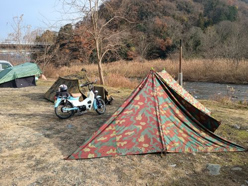 2025年   またしても 雨の軍幕祭り 角田大橋河川敷 ソロキャンプ フリーサイト ウエィダーさんのキャンプブログ CAMPiii（キャンピー） -キャンプ専用SNS キャンプのすべてがここに集まる-