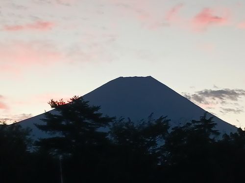 富士山まる出しの秋キャンプ 朝霧Camp Base そらいろキャンプ場（フリーサイト・区画サイト・電源区画サイト） ファミリーキャンプ 区画サイト キャンピングカー vios outdoor'sさんのキャンプブログ CAMPiii（キャンピー） -キャンプ専用SNS キャンプのすべてがここに集まる-