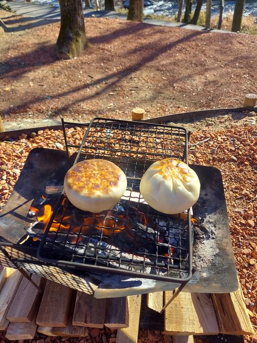 明けましておめでとうございます🎍年越しで狼さんに会いに行ったけどちとヘコんだキャンプ⛺ フォレストサンズ長瀞 ソロキャンプ 区画サイト ひろ16さんのキャンプブログ CAMPiii（キャンピー） -キャンプ専用SNS キャンプのすべてがここに集まる-