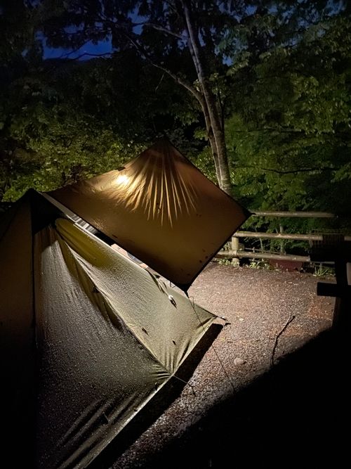 大雨キャンプ。徒歩ソロで行く奥多摩の山奥にある山のふるさと村キャンプ場 山のふるさと村 ソロキャンプ 区画サイト ma9さんのキャンプブログ CAMPiii（キャンピー） -キャンプ専用SNS キャンプのすべてがここに集まる-
