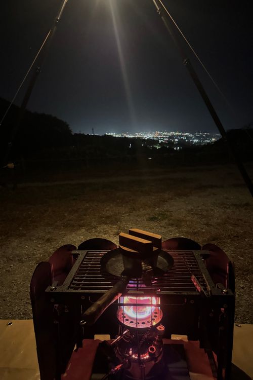 夜景の綺麗なキャンプ場 ウィスラースカイベース小諸 ソロキャンプ 区画サイト YUANさんのキャンプブログ CAMPiii(キャンピー) -キャンプ専用SNS キャンプのすべてがここに集まる-