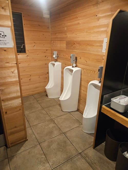 ブラックしゅーたん 富士高原トマトフィールド グループキャンプ フリーサイト オートサイト IZUIZUさんのキャンプブログ CAMPiii（キャンピー） -キャンプ専用SNS キャンプのすべてがここに集まる-