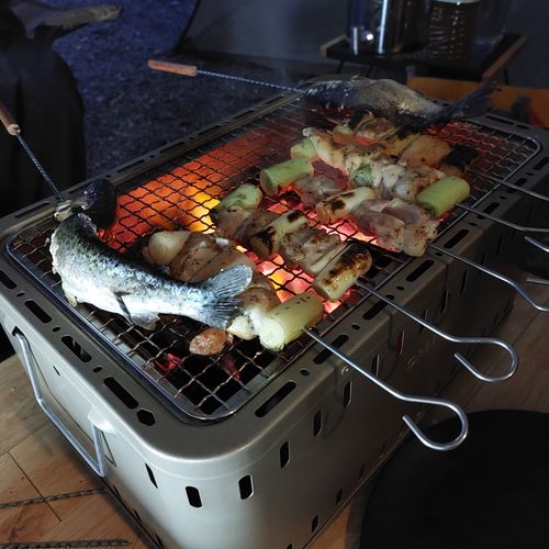 七輪で味わう釣りキャンプ🎣 ニュー田代オートキャンプ場 ファミリーキャンプ 区画サイト こば  さんのキャンプブログ CAMPiii（キャンピー） -キャンプ専用SNS キャンプのすべてがここに集まる-