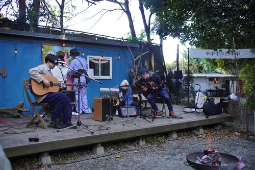 【キャンプ行けてない】キャンプ場マルシェイベントへ行った記録 TINY CAMP VILLAGE 週末スナフキンさんのキャンプブログ CAMPiii（キャンピー） -キャンプ専用SNS キャンプのすべてがここに集まる-