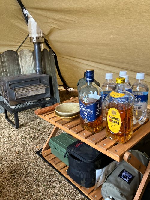 バランタイン12年を楽しむキャンプ！ ユーカラパーキングCAMP ソロキャンプ フリーサイト オートサイト siroさんのキャンプブログ CAMPiii（キャンピー） -キャンプ専用SNS キャンプのすべてがここに集まる-