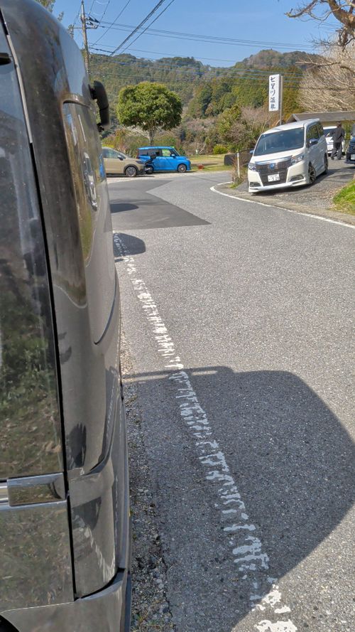 ハスラーが気になる(標高 約150m)(RVパーク(区画、電源付) 3000円)) RVパーク 七里川 ソロキャンプ グループキャンプ オートサイト 区画サイト IZUIZUさんのキャンプブログ CAMPiii（キャンピー） -キャンプ専用SNS キャンプのすべてがここに集まる-