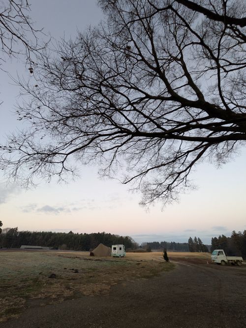 【粕汁✕ハツ串✕クラフトビール】千葉の楽々ガーデン ソロキャンプ フリーサイト MOTO△CAMPさんのキャンプブログ CAMPiii（キャンピー） -キャンプ専用SNS キャンプのすべてがここに集まる-