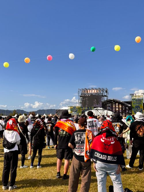 CAMP DE WILD BUNCH FEST.25 山口きらら博記念公園 グループキャンプ フリーサイト あやぴーさんのキャンプブログ CAMPiii(キャンピー) -キャンプ専用SNS キャンプのすべてがここに集まる-