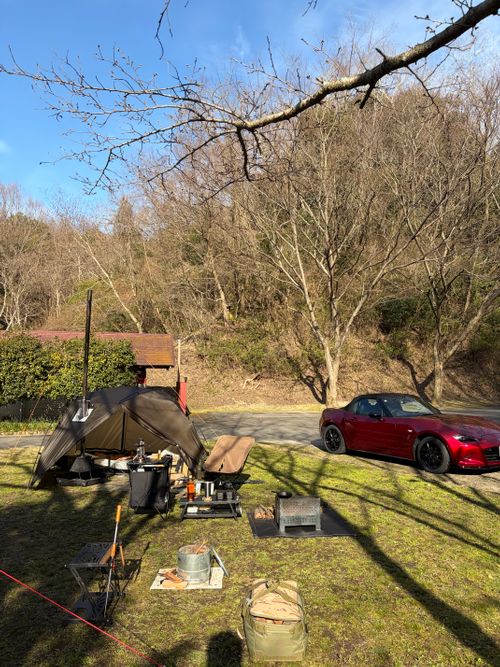 いつもの場所でソログル 畦田キャンプ場 ソロキャンプ グループキャンプ 区画サイト ゆうさんさんのキャンプブログ CAMPiii（キャンピー） -キャンプ専用SNS キャンプのすべてがここに集まる-