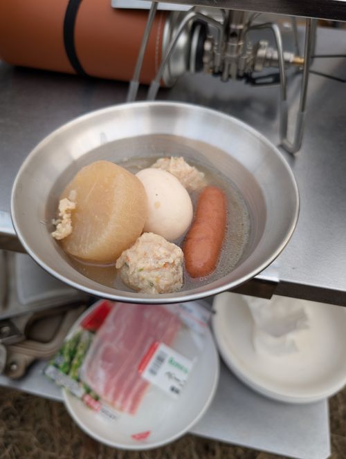 今年最後のオッサン3人キャンプ クレセントビーチ海浜公園キャンプ場 グループキャンプ 区画サイト ともっちさんのキャンプブログ CAMPiii（キャンピー） -キャンプ専用SNS キャンプのすべてがここに集まる-